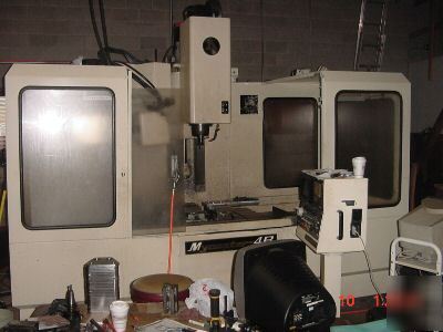 Machining center, vertical kitamura