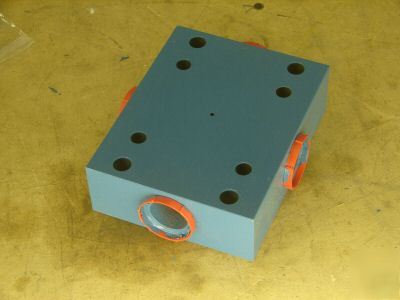 Parker hydraulic valve sub plate 821-5-16