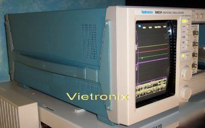 Tektronix 11403A 3GHZ digital oscillopscope + 11A34