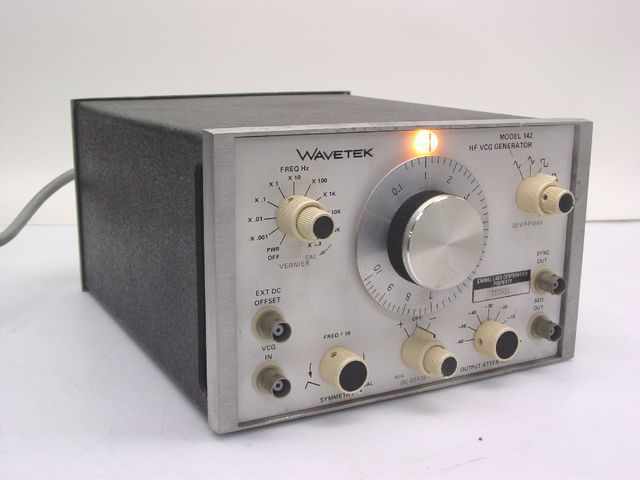 Wavetek 142 dual high frequency vcg generator 10 mhz