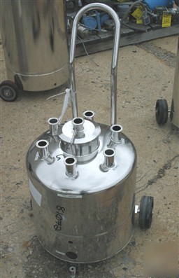 Used: alloy products pressure tank, 13 gallon, 316L sta