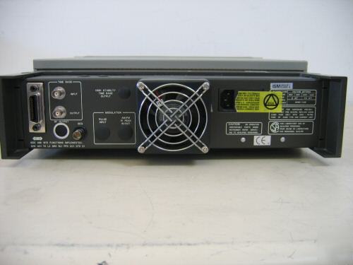 Hp (agilent) 8657B signal generator, 1 ghz w/ opt. 003