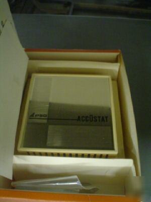 Accustat low voltage single stage lah-11 heat & cooling