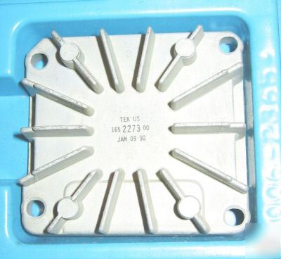 Tektronix 165-2273-00 processor ic - oscilloscope chip