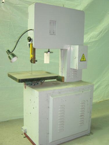 Vertical band saw max cut height 6