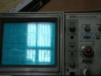 Nice tektronix 2235 oscilloscope 100MHZ two channel