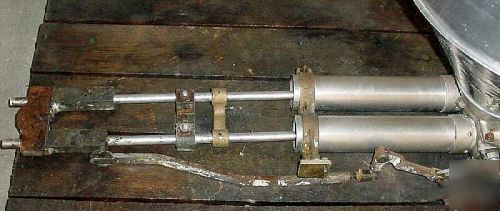 Dual cylinder piston filler â€“ main parts