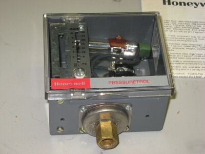 Honeywell pressure controller L404C1-1188 unused