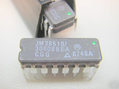 JM38510/30608BEA,mil spec 8-bit parallel shift register