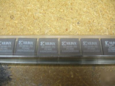 Ic logic cl array 3000GAT 68PLCC p/n XC3030-70PC68I