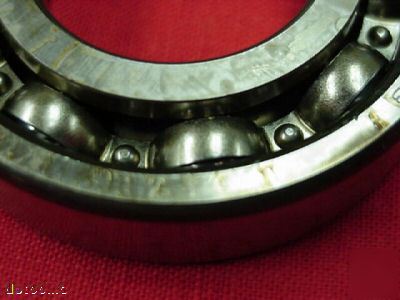 New skf deep groove radial ball bearing 6207-jem