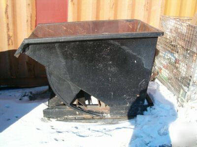 1/2 yd steel self dumping hoppers