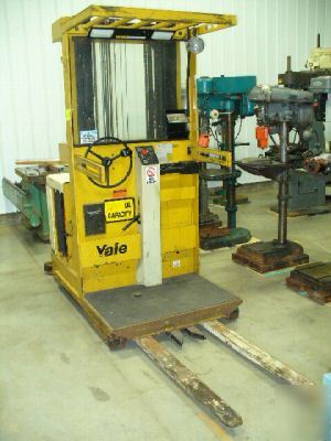 Order picker forklift clark selector 3000 24V 196