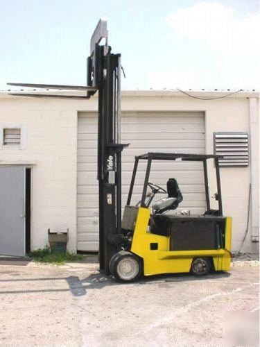 Yale 10,000 lb electric forklift/ 136