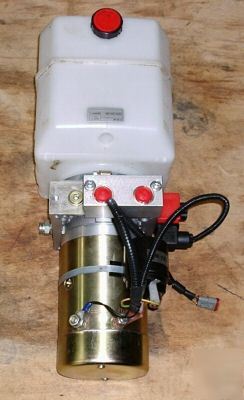 Hydraulic power unit double acting power up power dn