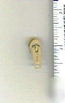 #4 coil zipper locking pulls beige 200 pce wholesale