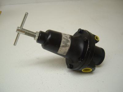 Watts air pressure regulator 300 psi max