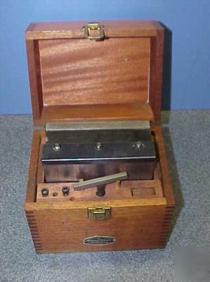 Hermann schmidt 6X6 fine pole magnetic chuck w/case edm
