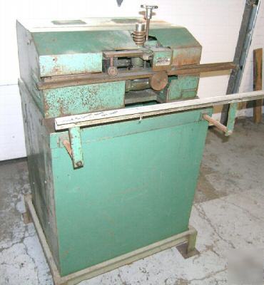 Falls metal brush type metal deburing machine