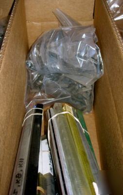 Lot j over 1800 pcs mix of ttl and ic's sig nsc mot fsc