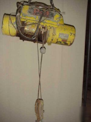 P & h 1/2 ton electric trolley cable hoist zip lift