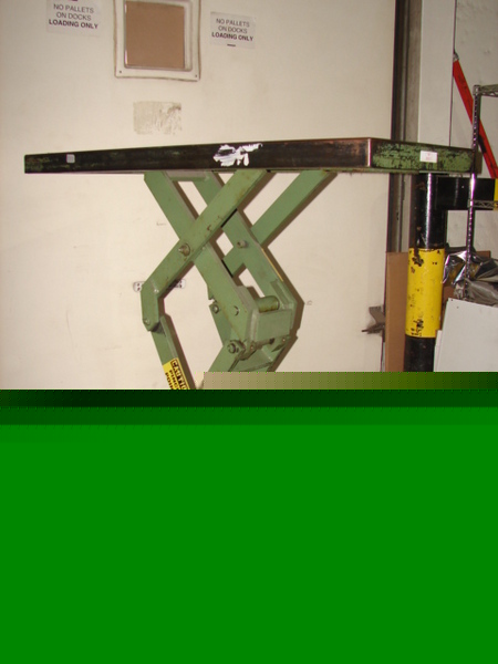 American m-1070 compack lift table 53X20X43