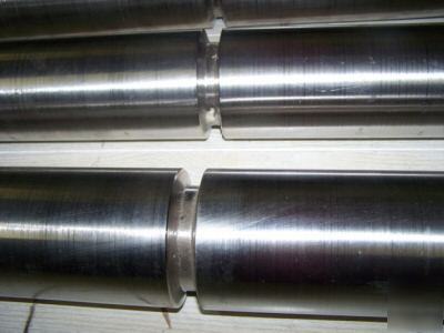 Stainless steel conveyor rollers with bearings