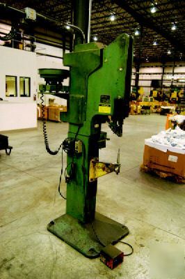 #423 milford motor driven floor-standing riveter #24906