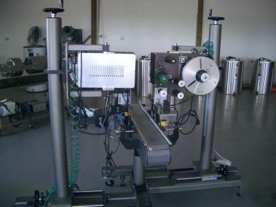 Labeling machine and conveyor lsi 1351