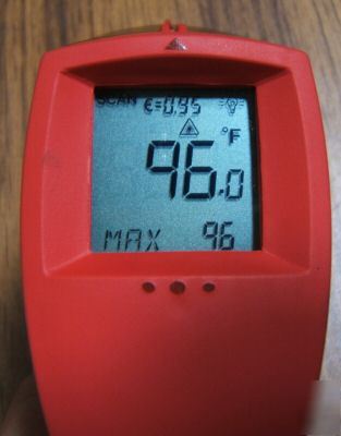 New 3M infrared thermometers ir-999 in the box
