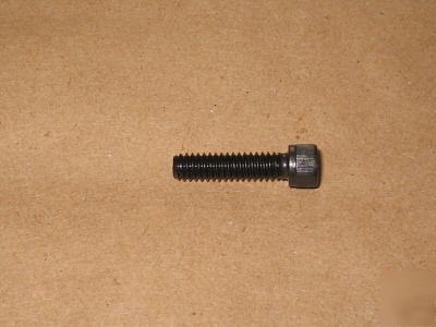 2,500 socket head cap screws size: 10-24 x 3/4