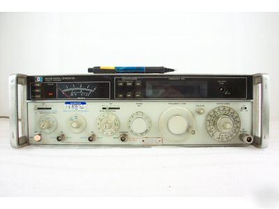 Hewlett packard hp 8640B signal generator