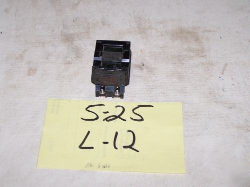 1 allen bradley contactor p/n: 84AB86 120/60HZ 110/50HZ