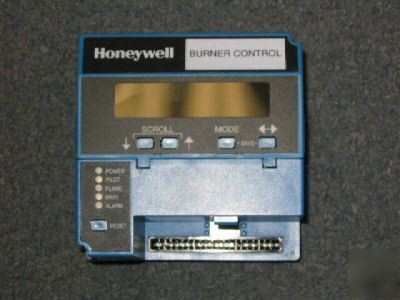 New honeywell RM7800 e 1010 series burner control * *