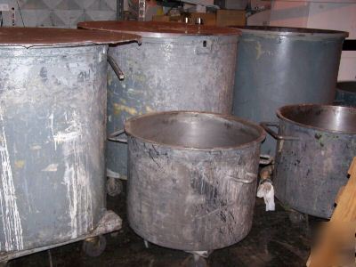 200 gallon carbon steel mixing tanks