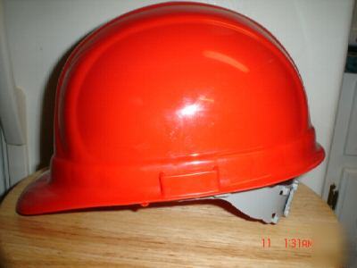 10 erb safety red hard hats