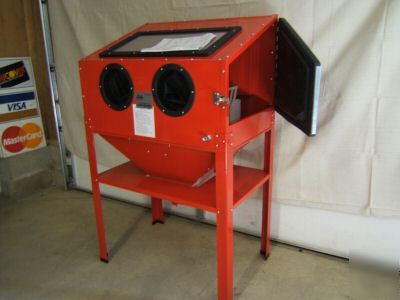 New BB3 34 x 22 sandblast cabinet big floor style 