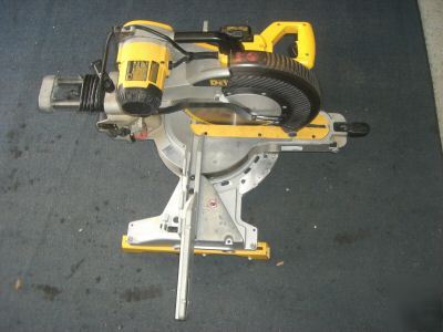 Dewalt DW718 dw 718 miter saw w. laser