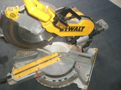 Dewalt DW718 dw 718 miter saw w. laser