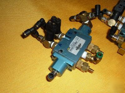 Lot of 2 mac 180003-112 valves 180003-112-0003