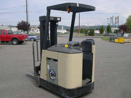 Used crown rc model electric forklift