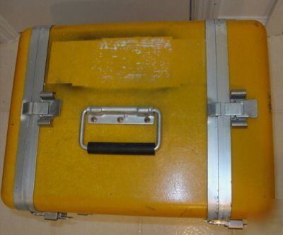 Ecs composties equipment airline hard shell transit cas