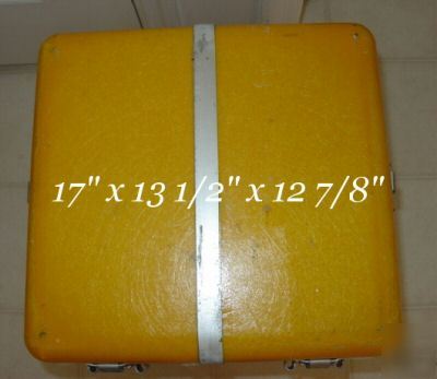 Ecs composties equipment airline hard shell transit cas