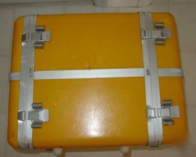 Ecs composties equipment airline hard shell transit cas