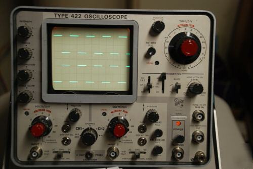 Tektronix 422 oscilloscope w/manual, pwr cord & probes