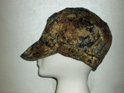 Welding cap in natural splash