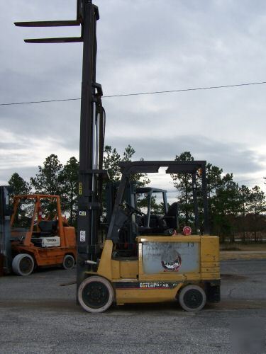 Caterpillar 6,000 lb electric forklift