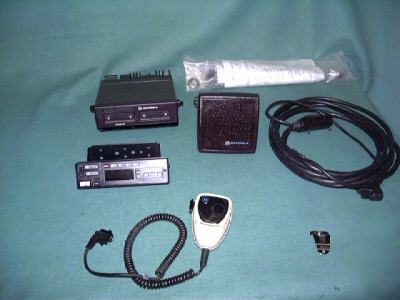 Motorola spectra uhf 128 chanl. ham police mobile radio