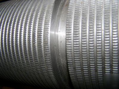 Stainless steel knurled rubber belt conveyor roller 