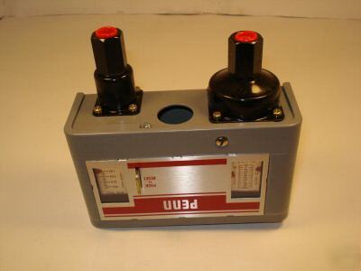 Jonson controls- dual pressure control- P70MA-11C